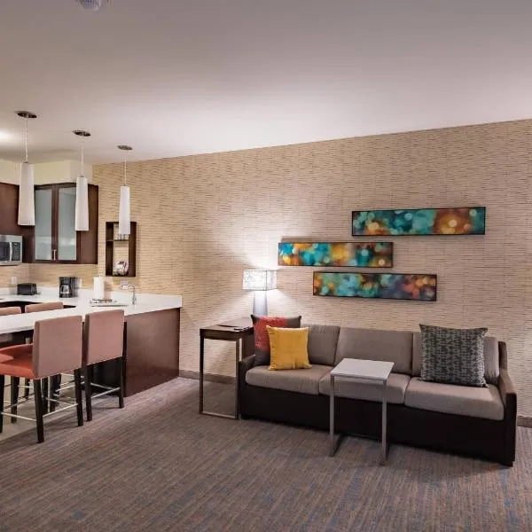 Residence Inn by Marriott Dallas at The Canyon，位于达拉斯的酒店