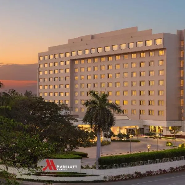 Surat Marriott Hotel，位于Surat的酒店