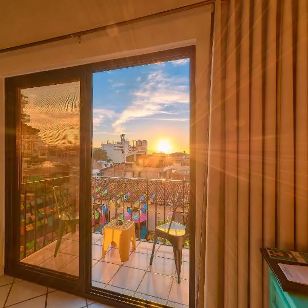 Casa Maria Hotel Boutique & Gallery Adults Only，位于巴亚尔塔港的酒店