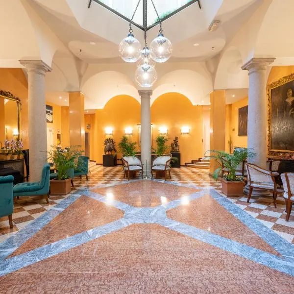 蕾佳娜酒店，位于奥佩拉的酒店