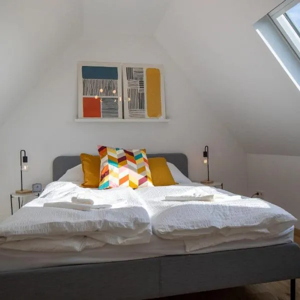 110 qm Penthousewohnung bei Bonn / Köln，位于洛马尔的酒店