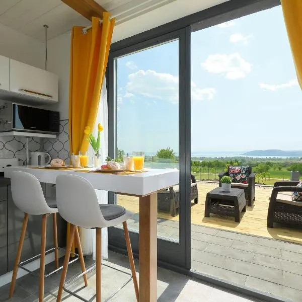 Lotti Residence Harmony，位于巴拉顿菲赖德的酒店