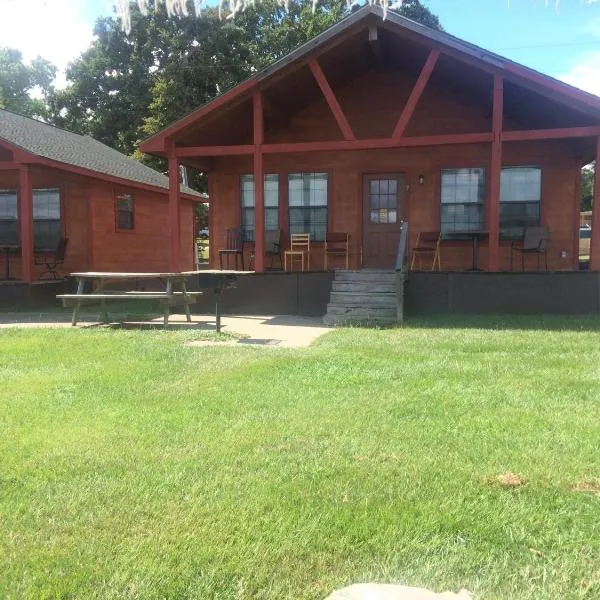 Outback Campground and Marina，位于Trinity的酒店