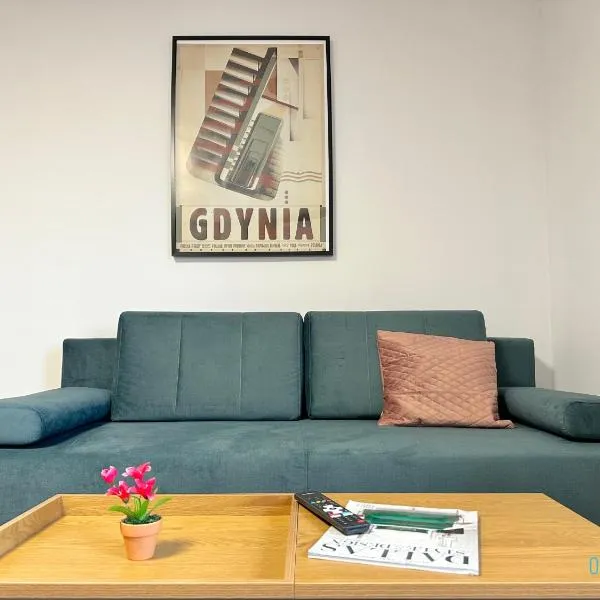 Gdynia Apartment- Tranquil Retreat, 15 Minutes to the Sea & Gdańsk City Center，位于Borkowo的酒店