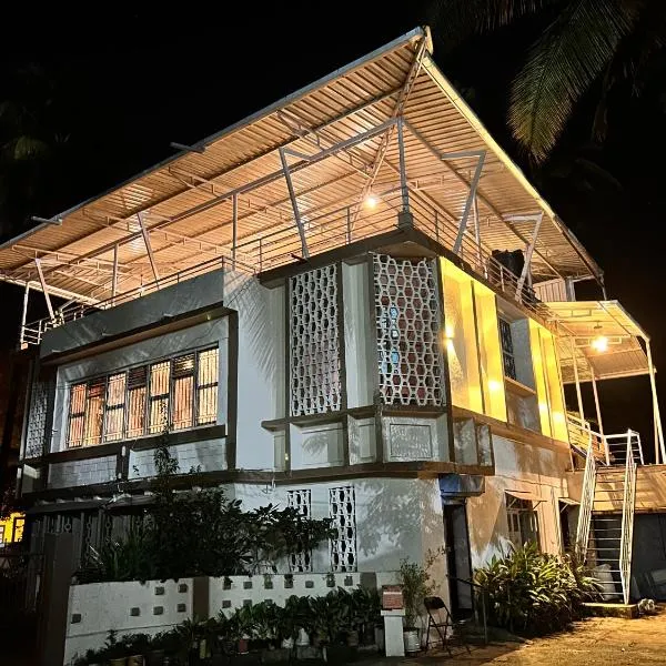 Pebble Bay Home Stay，位于Sāmbrāni的酒店