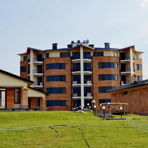 特索瓦萨家庭公寓，位于Drakhtik的酒店
