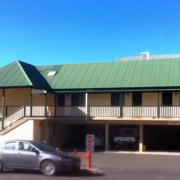 Town Square Motel，位于Borenore的酒店