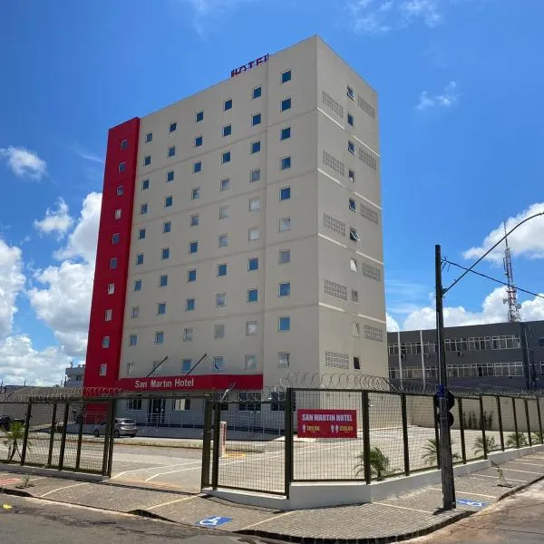 San Martin Hotel，位于乌贝兰迪亚的酒店