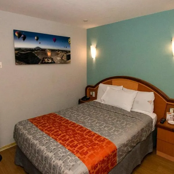 Hotel El Conde Naucalpan Only Adults，位于墨西哥城的酒店