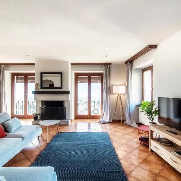 Lilia Apartment by Quokka 360 - large flat with panoramic view of Locarno，位于戈尔多拉的酒店