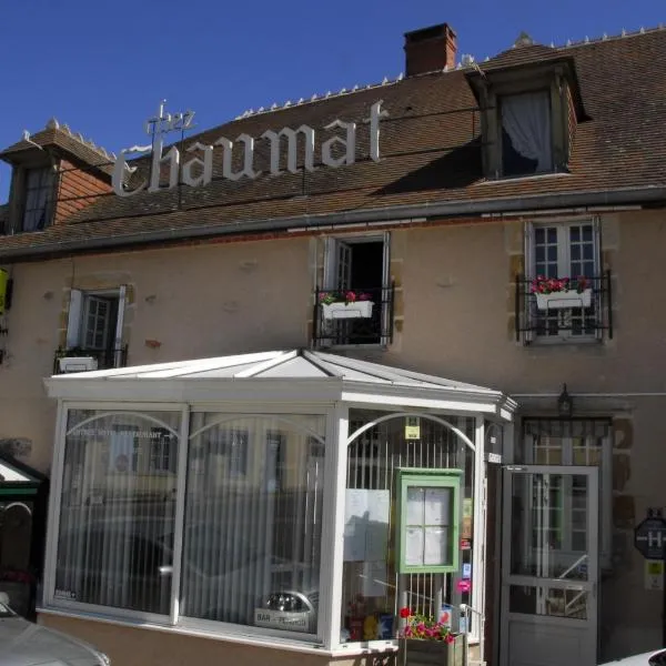 Hotel Chez Chaumat，位于Louroux-Bourbonnais的酒店
