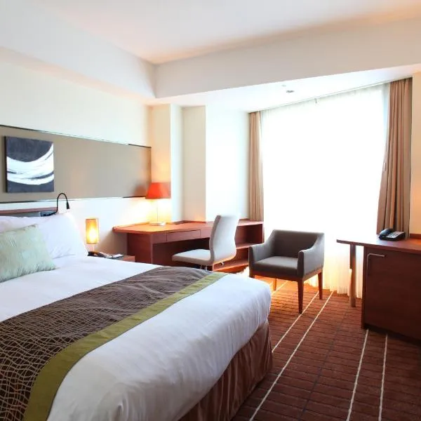 International Resort Hotel Yurakujo，位于芝山町的酒店