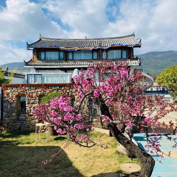 玉龙白沙普宿客栈，位于丽江的酒店