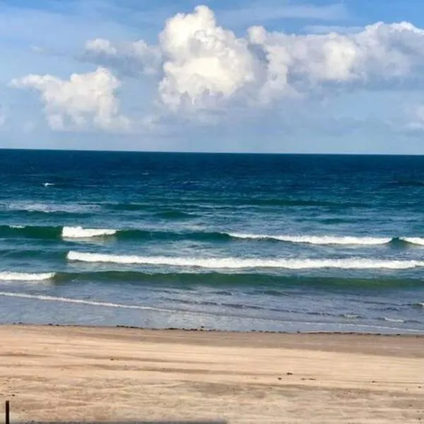 Sea Glass - Ocean View at Symphony Beach Club，位于奥蒙德海滩的酒店
