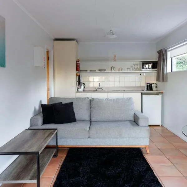 Unit 1 Kaiteri Apartments and Holiday Homes，位于Riwaka的酒店