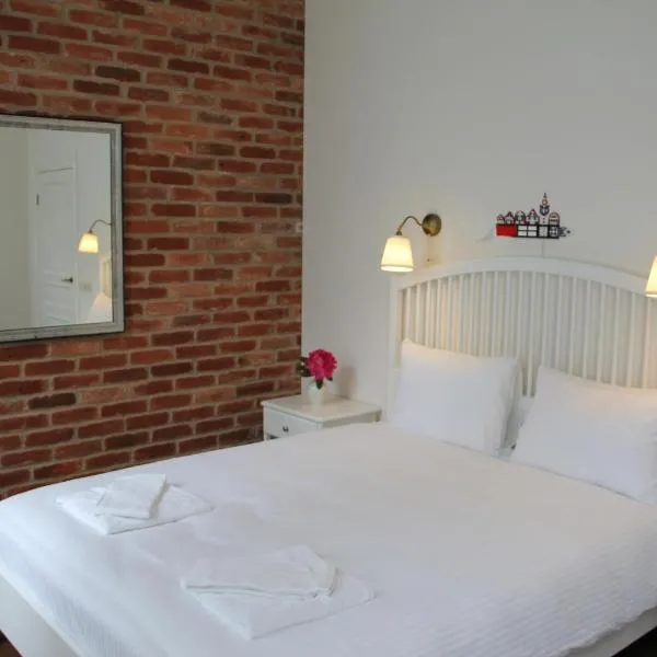Villa Loebel 1881 - Exceptional two bedroom apartment with balcony，位于耶德库安特的酒店