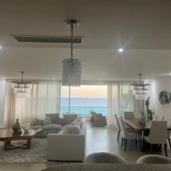 Marbella Juan dolio beach front luxury apartment，位于Ciudad del Caribe的酒店