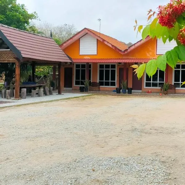 Sofea Homestay，位于Batu Rakit的酒店