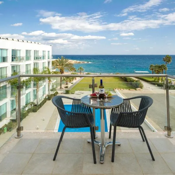 GABRIELA - Coralli Beachfront Apartment，位于普罗塔拉斯的酒店