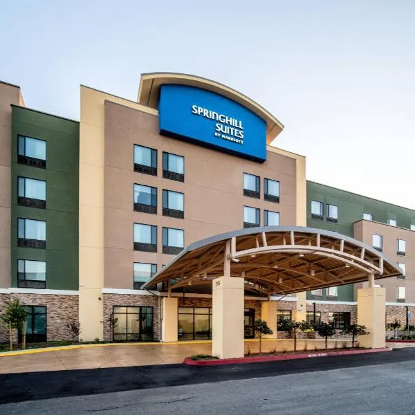SpringHill Suites by Marriott Oakland Airport，位于奥克兰的酒店