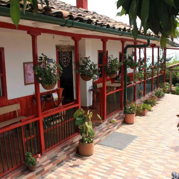 Eco Lodge La Juanita，位于Neira的酒店