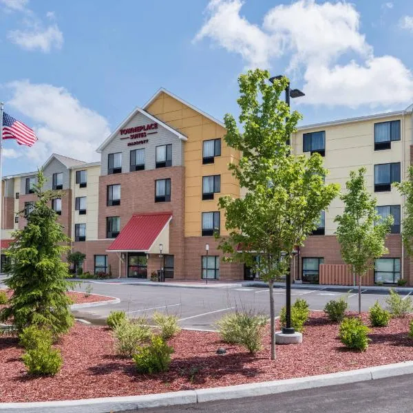 TownePlace Suites by Marriott New Hartford，位于Clinton的酒店