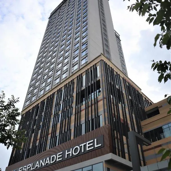 KSL ESPLANADE HOTEL with HOT SPRING，位于Kampong Kebun Baharu的酒店