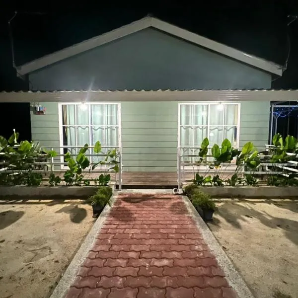 Chantara Cottage，位于Kampung Mawar的酒店