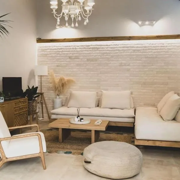Almyra，位于Propoúlion的酒店