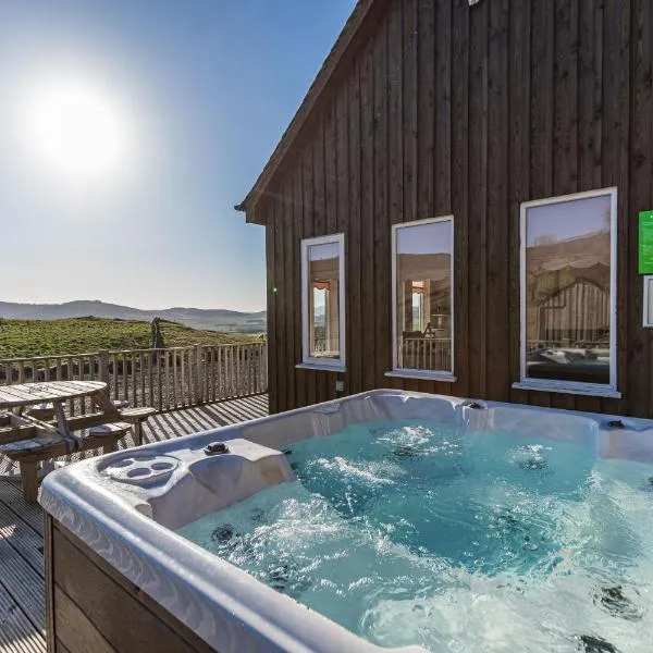 Stags View with Hot Tub，位于布莱尔高里的酒店