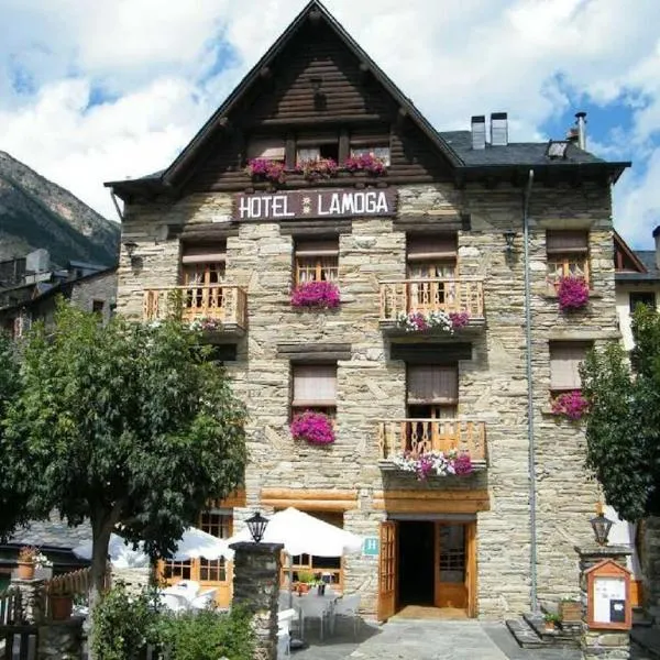 HOTEL LAMOGA，位于Burg的酒店