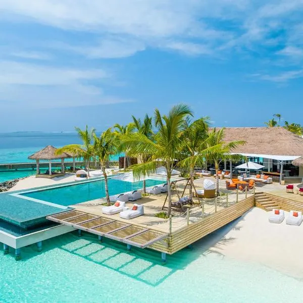 Intercontinental Maldives Maamunagau Resort with Club benefits - IHG Hotel，位于Dhigufaruvinagan'du的酒店
