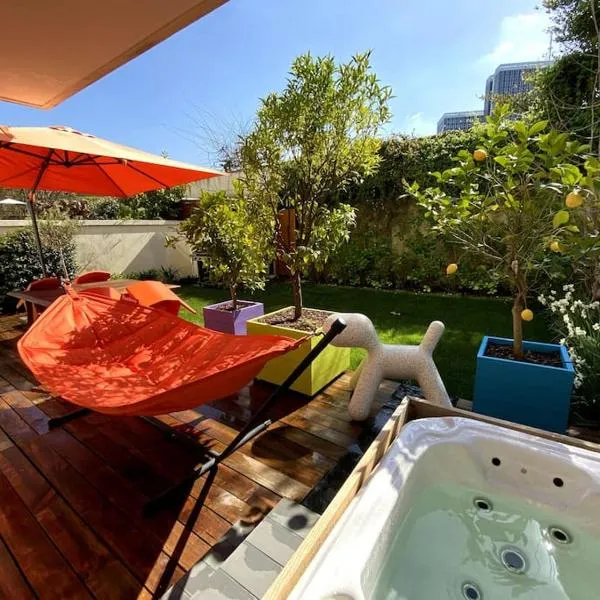 Appartement avec Jacuzzi - Climatisation - Parking，位于波尔多的酒店