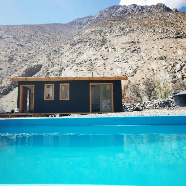 Refugio Alma de Montaña, piscina privada，位于Monte Grande的酒店