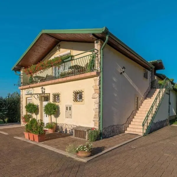 Apartments Villa Roza，位于Dražice的酒店