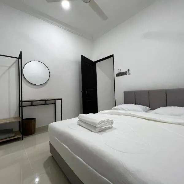 Laena Homestay，位于加央的酒店