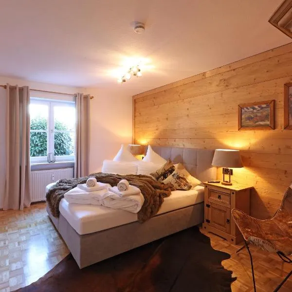 'Chalet-Style' ruhige & zentrale 3-Raum-Suite direkt am Kurpark，位于奥伯斯特多夫的酒店