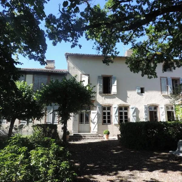 Grande Maison Mirabelensis - chambres d'hôtes，位于Mirabel的酒店