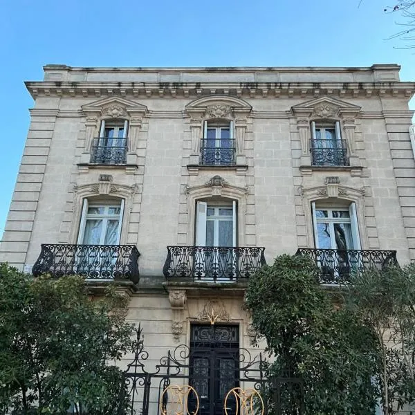 Maison Douce Arles，位于Albaron的酒店