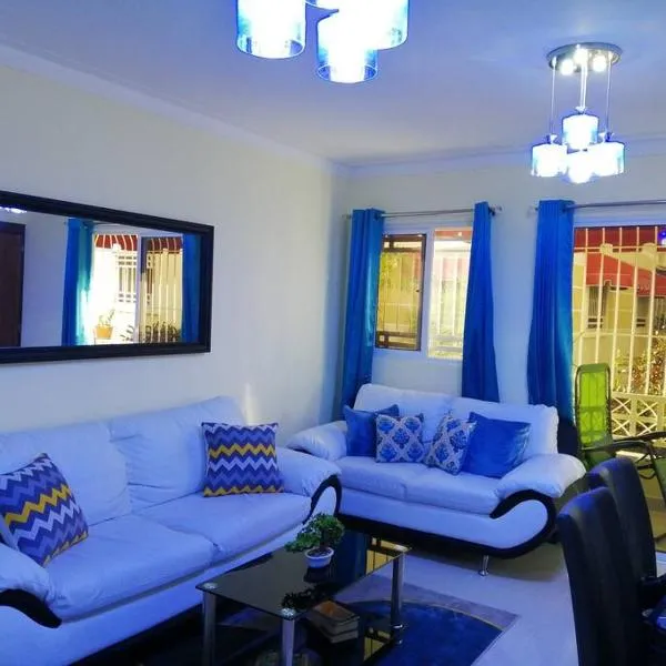 Hermoso y cómodo apartamento familiar en Ciudad Juan Bosch，位于El Paredón的酒店