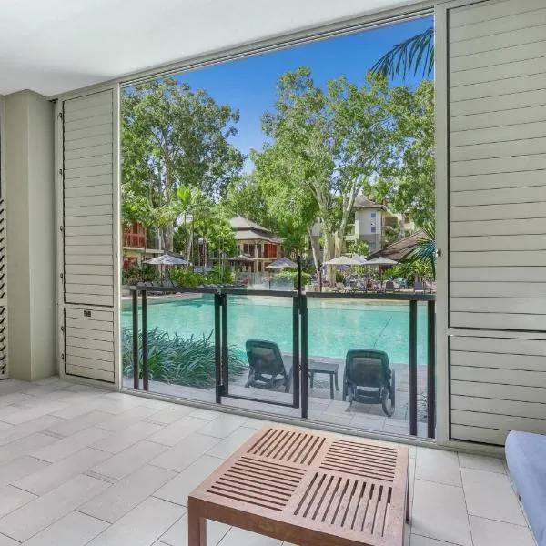 Belle Escapes 104 Swim-out Luxury Apartment in Palm Cove，位于棕榈湾的酒店