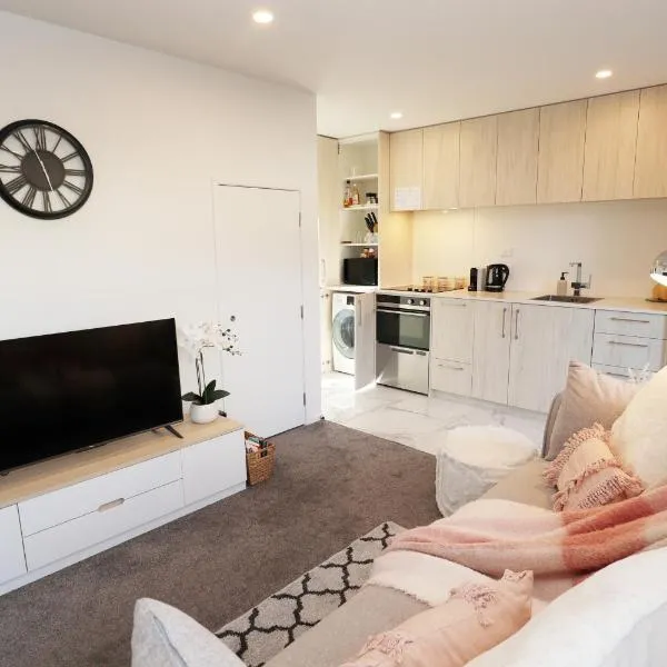Home sweet home Christchurch Centre 5 mins walk to ONE NZ Stadium，位于基督城的酒店