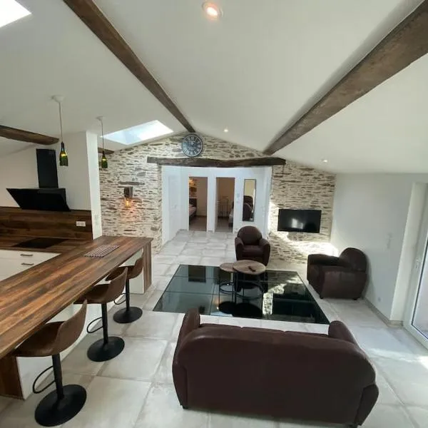« Le Chai » Charme, Spa et massages en vignoble，位于La Haie-Fouassière的酒店