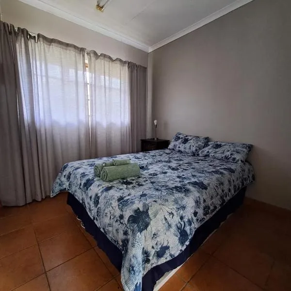 Woodhills Guest house，位于彼得勒蒂夫的酒店
