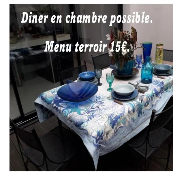 Le Patio Centre ville PEZENAS，位于佩兹纳斯的酒店