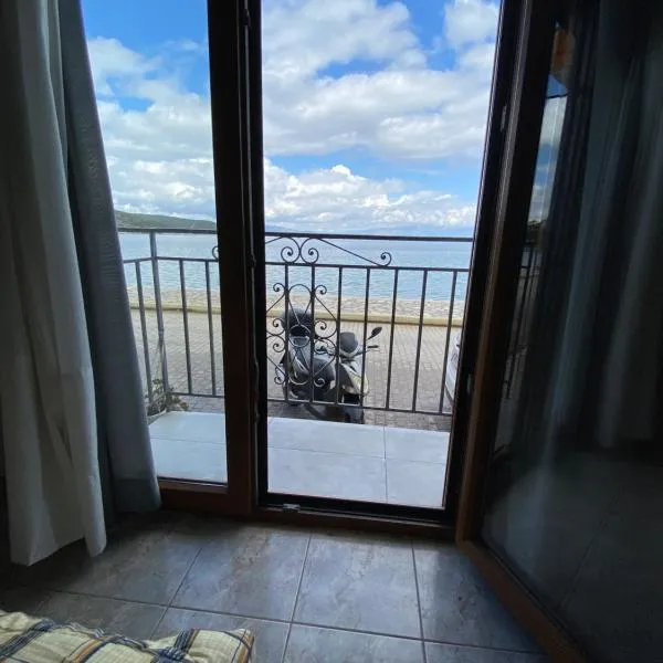 Xanthoula rooms -ενοικιαζομενα δωμάτια Ξανθουλα，位于阿马利阿波利的酒店
