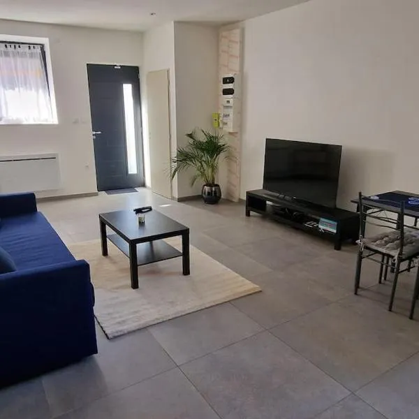 Beau Appartement T2，位于Saint-Georges-dʼEspéranche的酒店