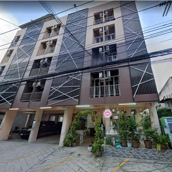 P Place พีเพลส，位于曼谷的酒店
