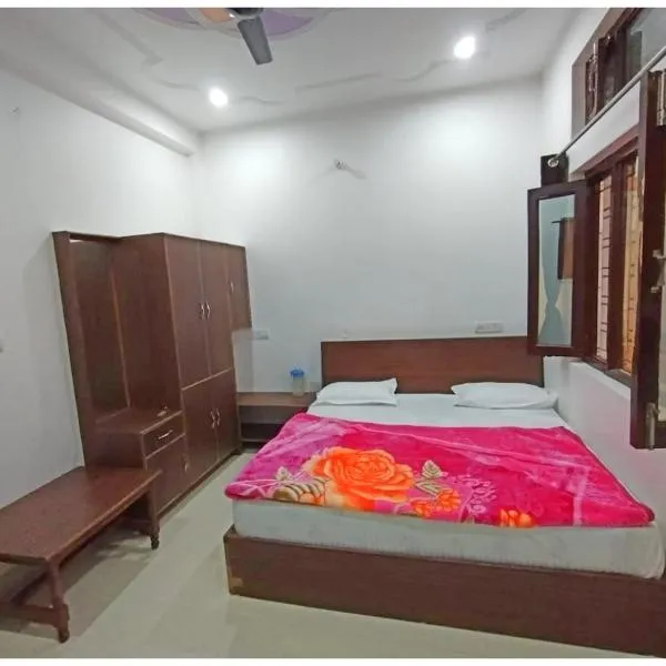 Hotel Tapovan Ganga view, Uttarkashi，位于乌德尔格希的酒店