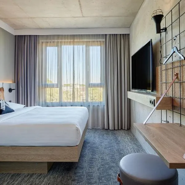 Moxy Cologne Muelheim，位于科隆的酒店